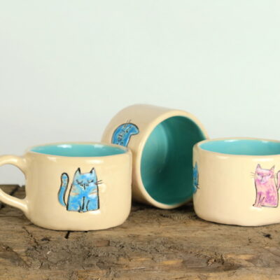 Kubek koty z kreskówki